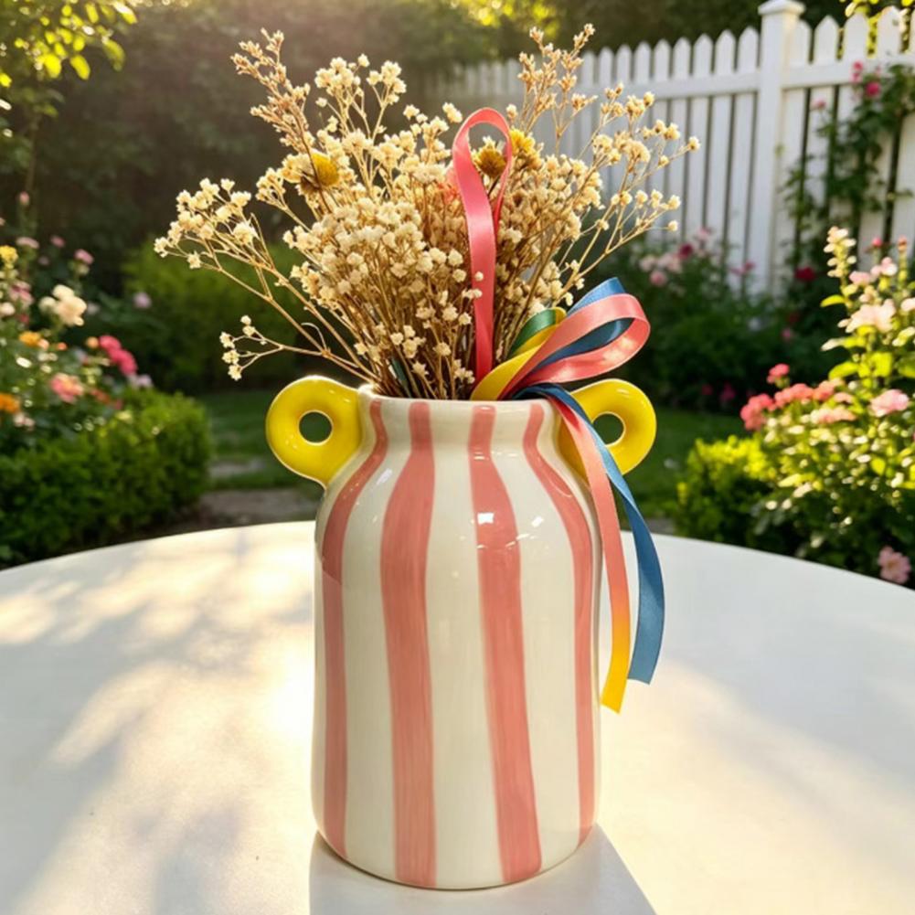 セラミック製のストライプ柄の花瓶、両手ハンドル付き、手描きの - Pampas Grass Decor のレビューと価格